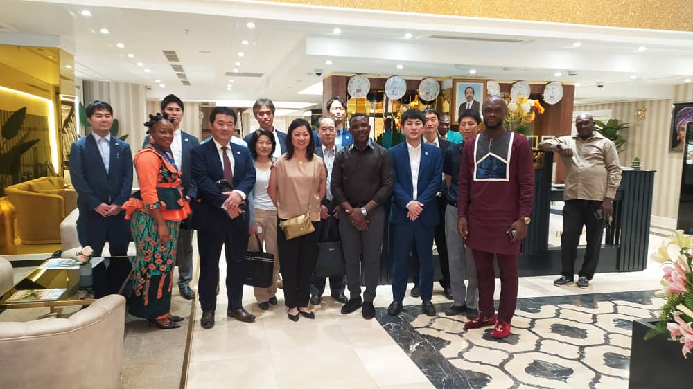 Avec Masiliano Consulting, DETENEZ LE MONDE !